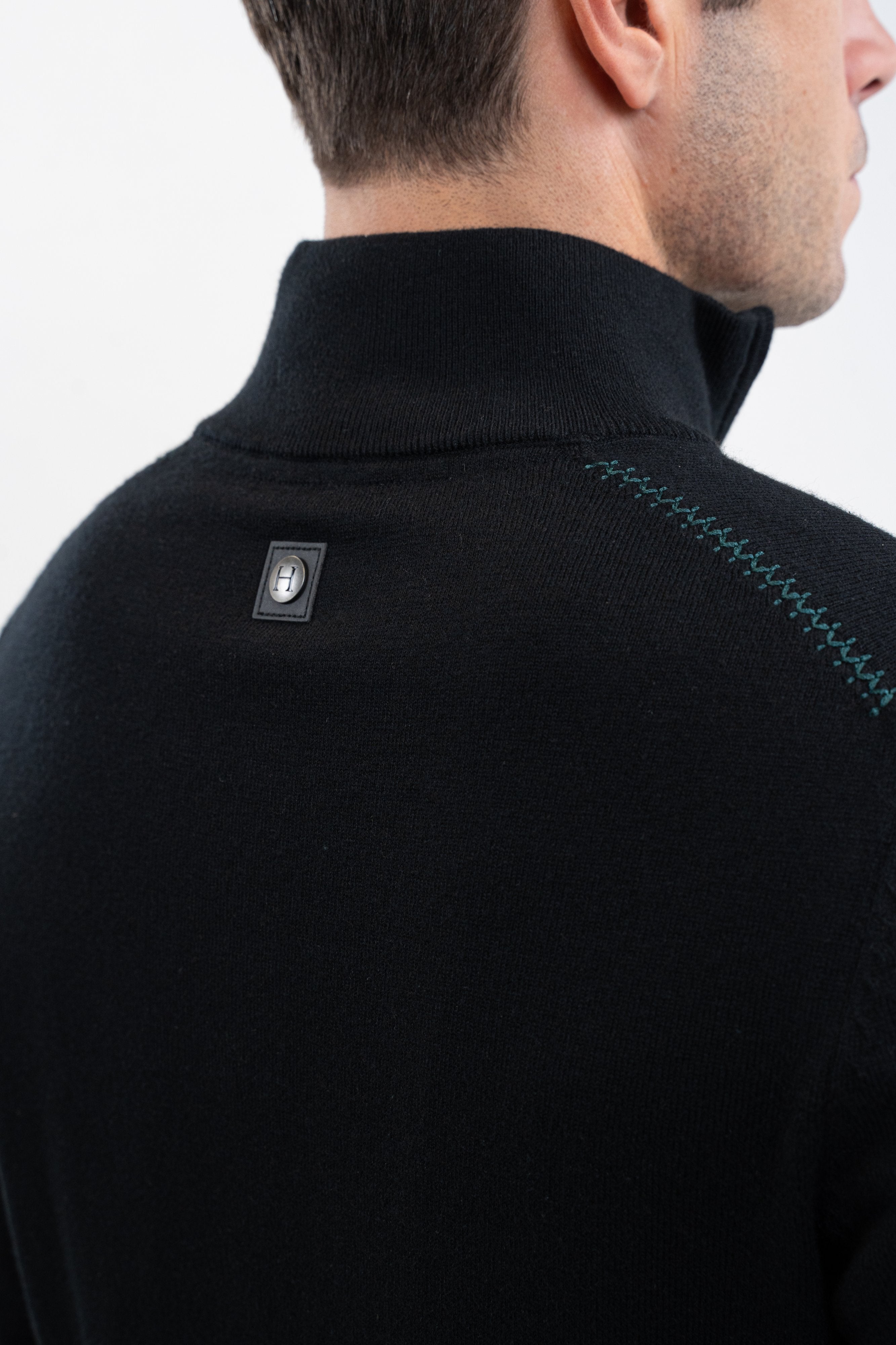 Halo Pullover - Harcour