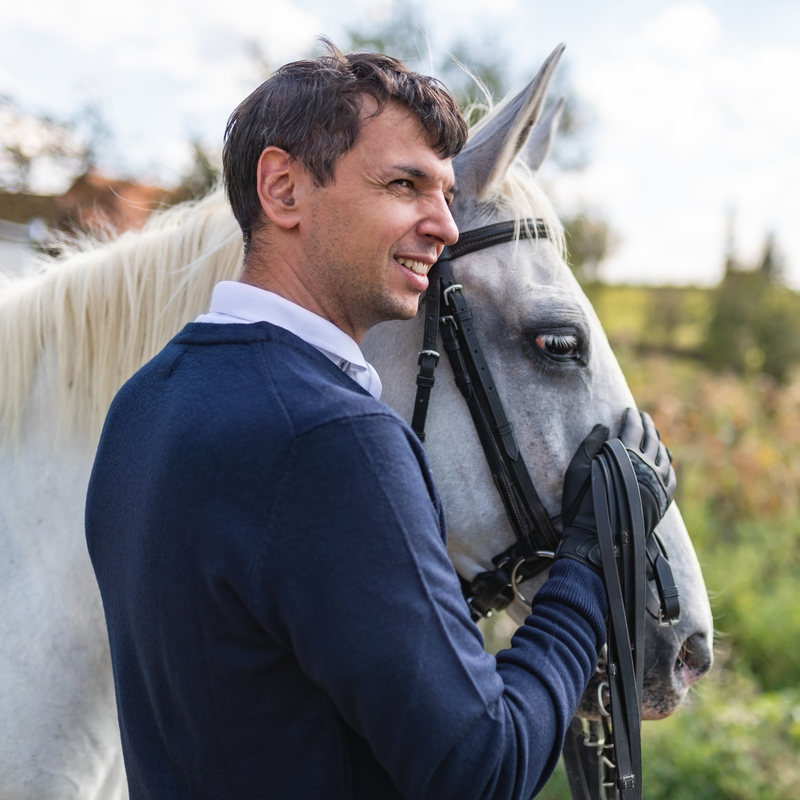 Rênes Noires En Cuir Non Extensible Pour équitation Adulte Rênes Noires En Cuir Non Extensible Pour équitation Adulte